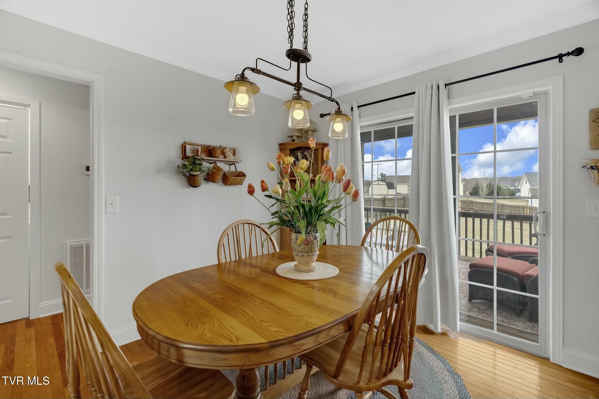 730 Walkers Bend Road