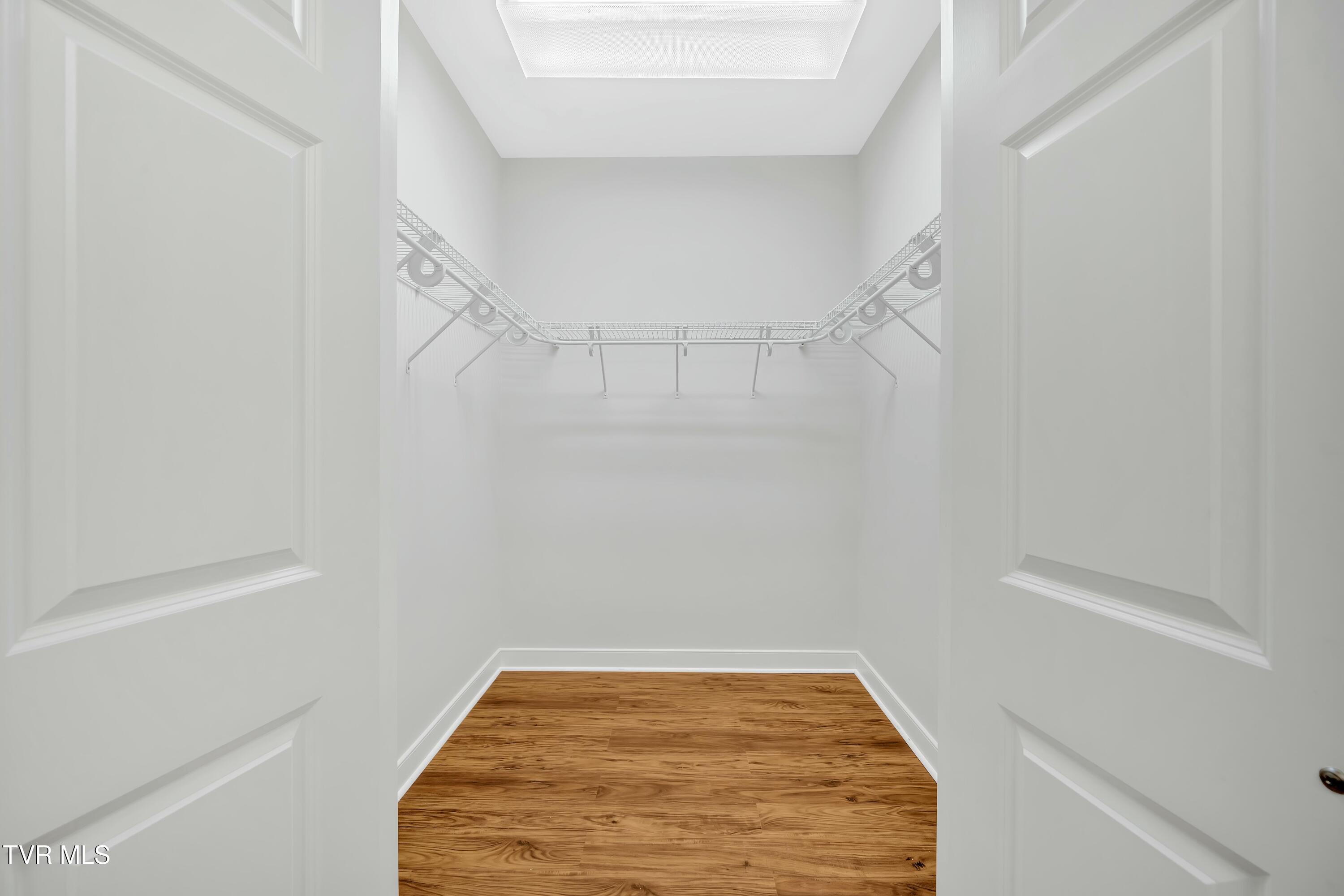 211 University Parkway, 5