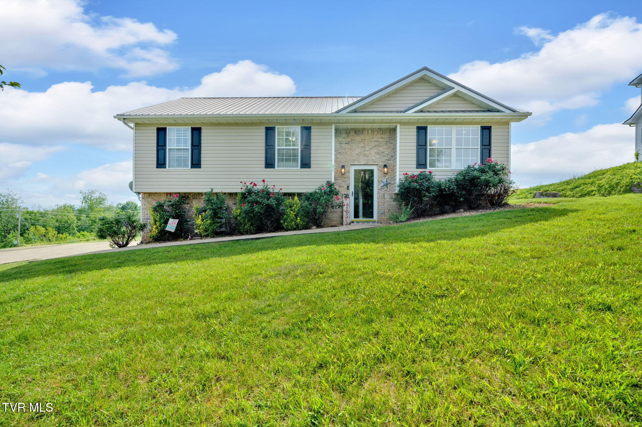 61 East Ridges Drive