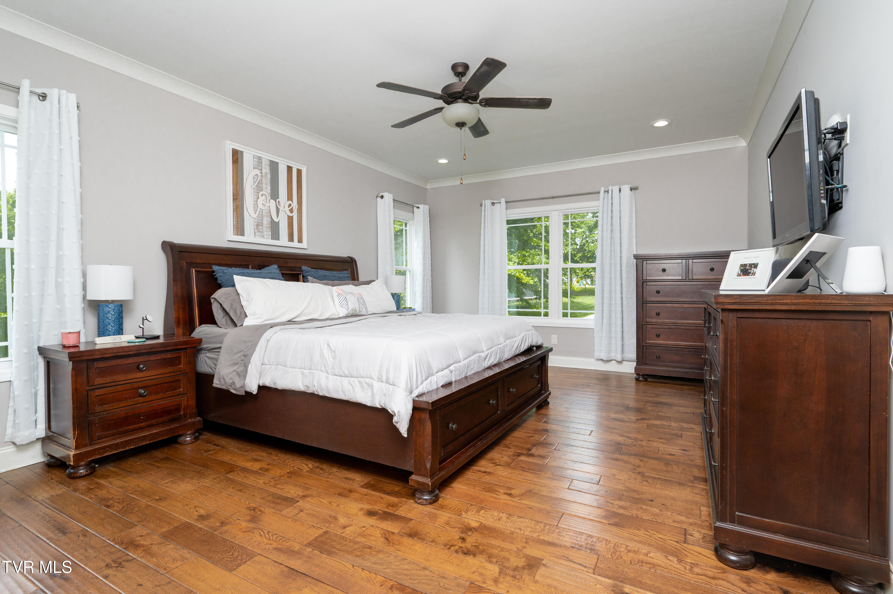 228 Sandy Point Drive