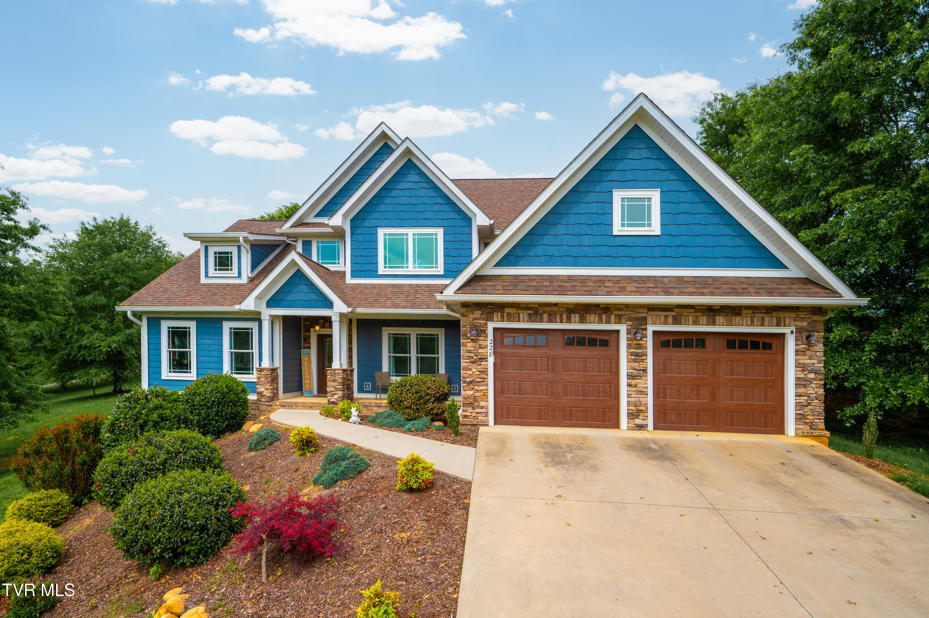 228 Sandy Point Drive