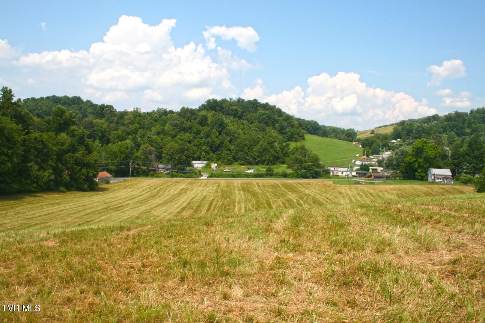 637 Long Hollow Road