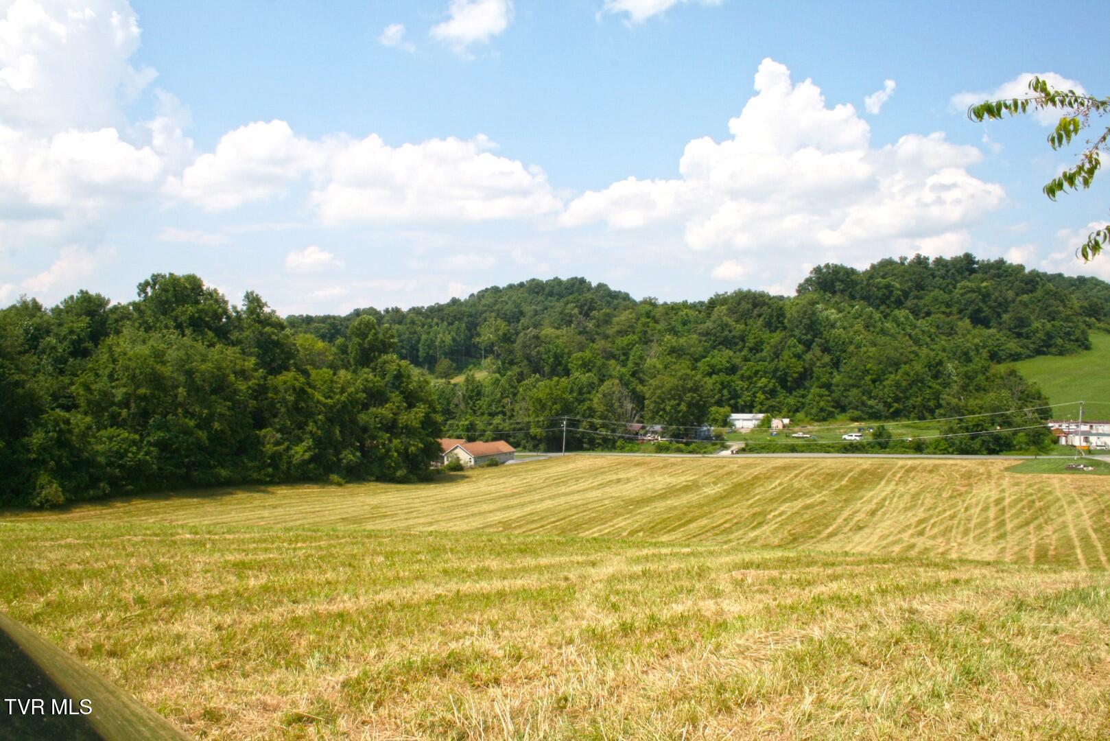 637 Long Hollow Road
