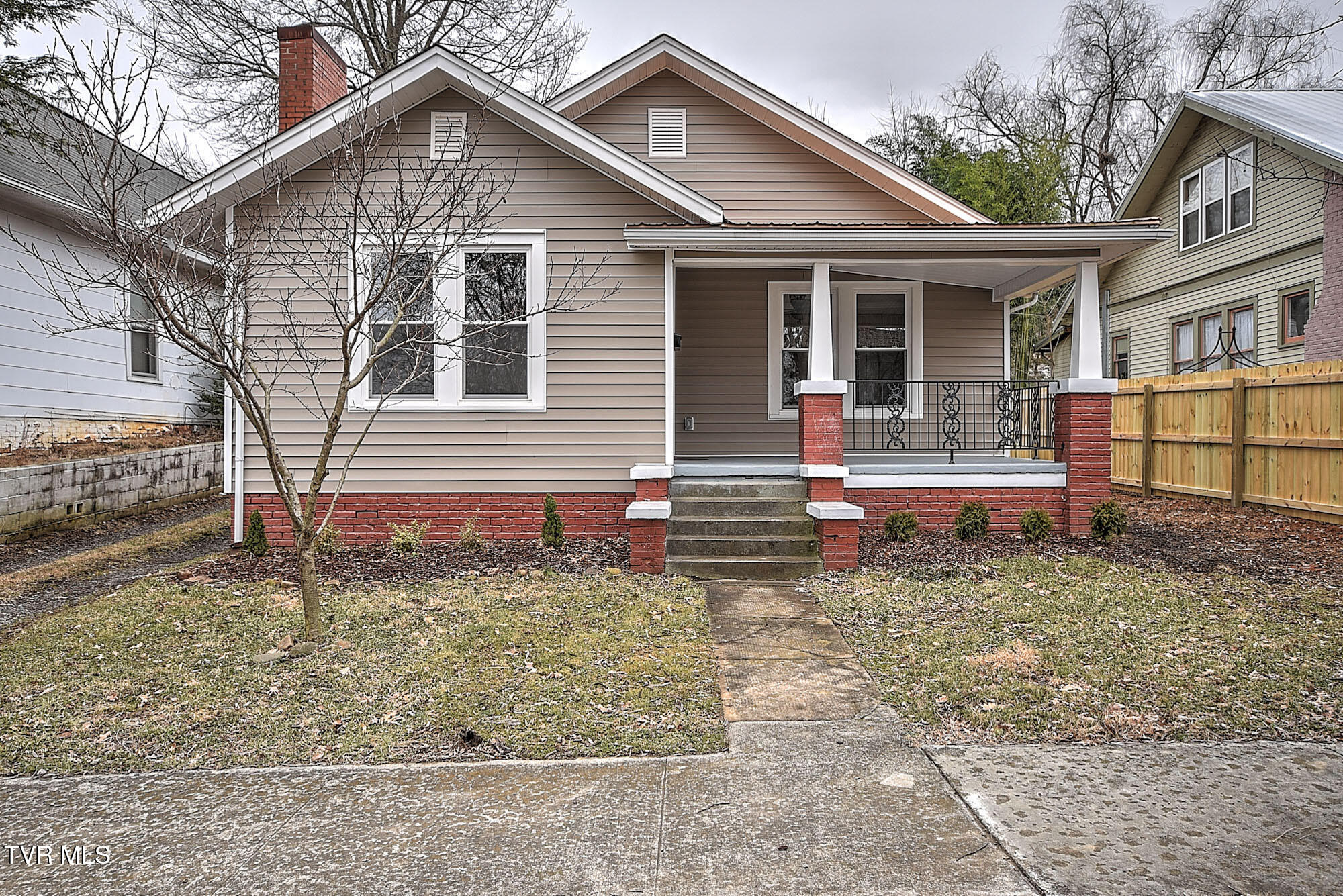 409 West Locust Street