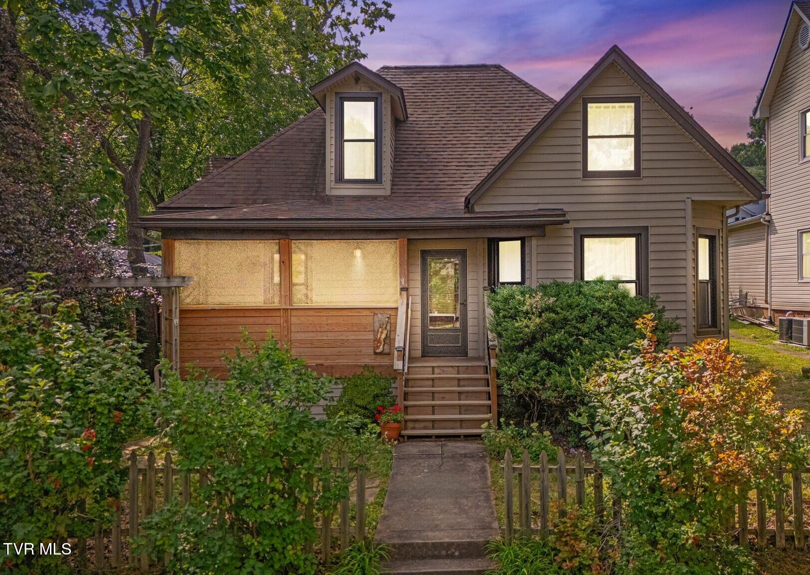 419 West Pine Street