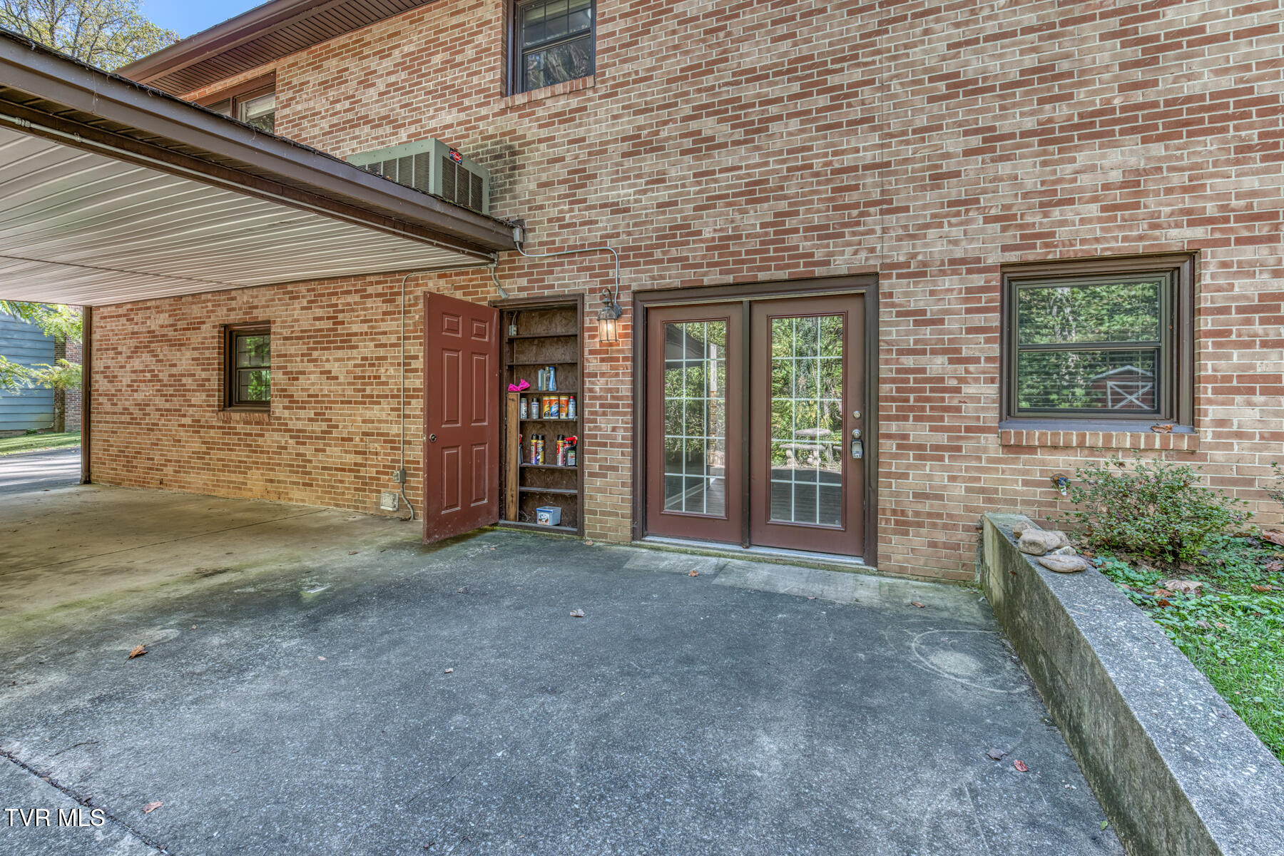 1735 Charlotte Drive