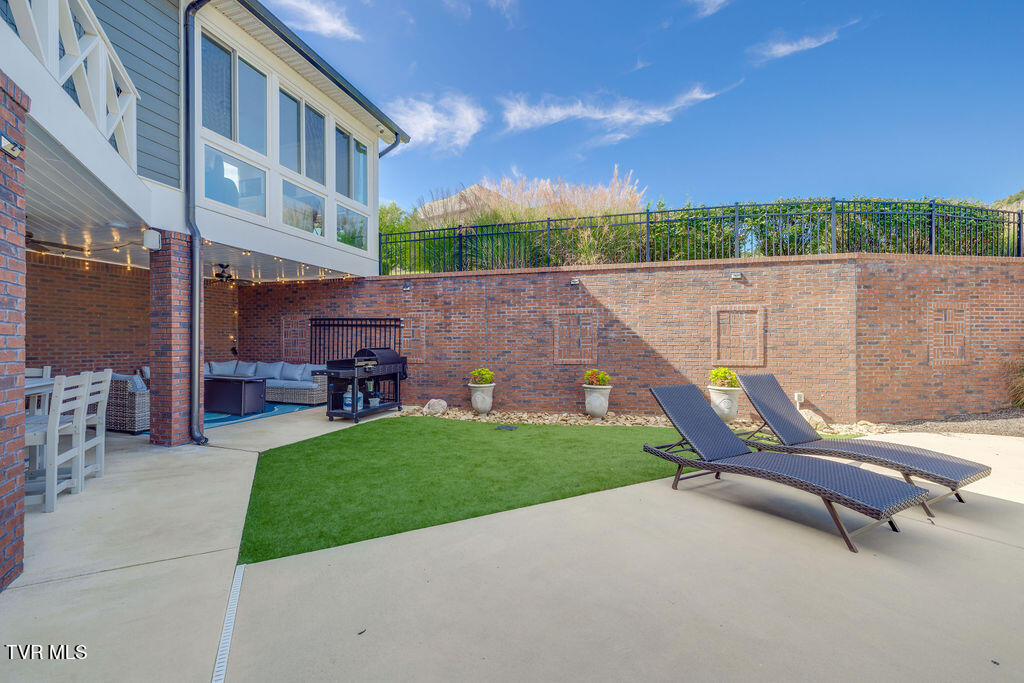 191 Grande Harbor Way