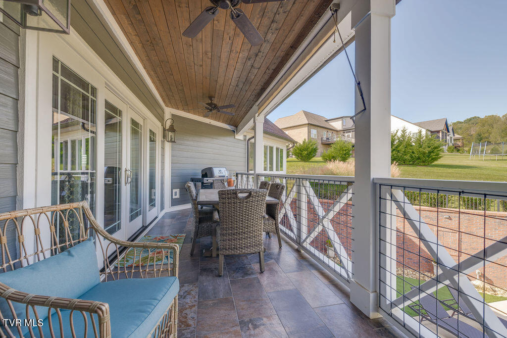 191 Grande Harbor Way