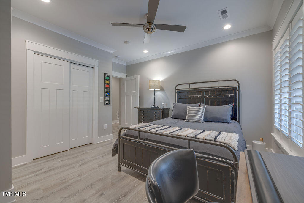 191 Grande Harbor Way