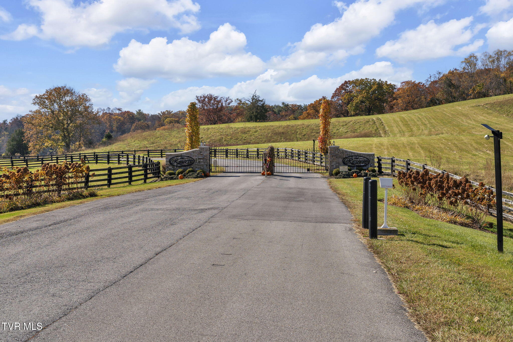 1109 Mountain Vista Pvt Drive