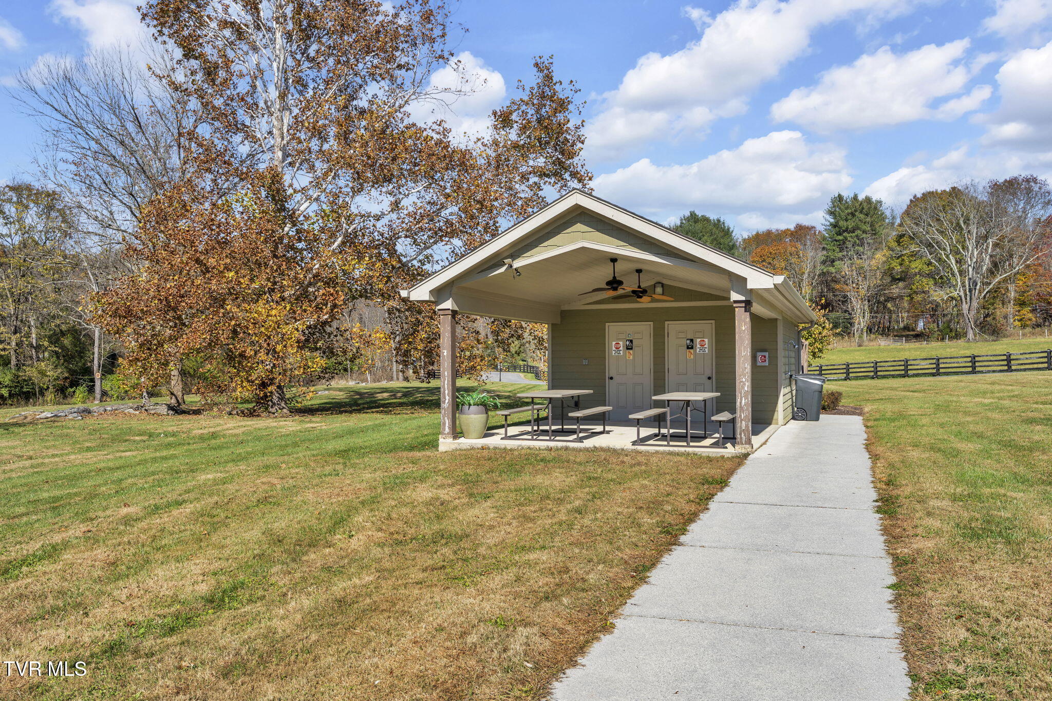 1109 Mountain Vista Pvt Drive