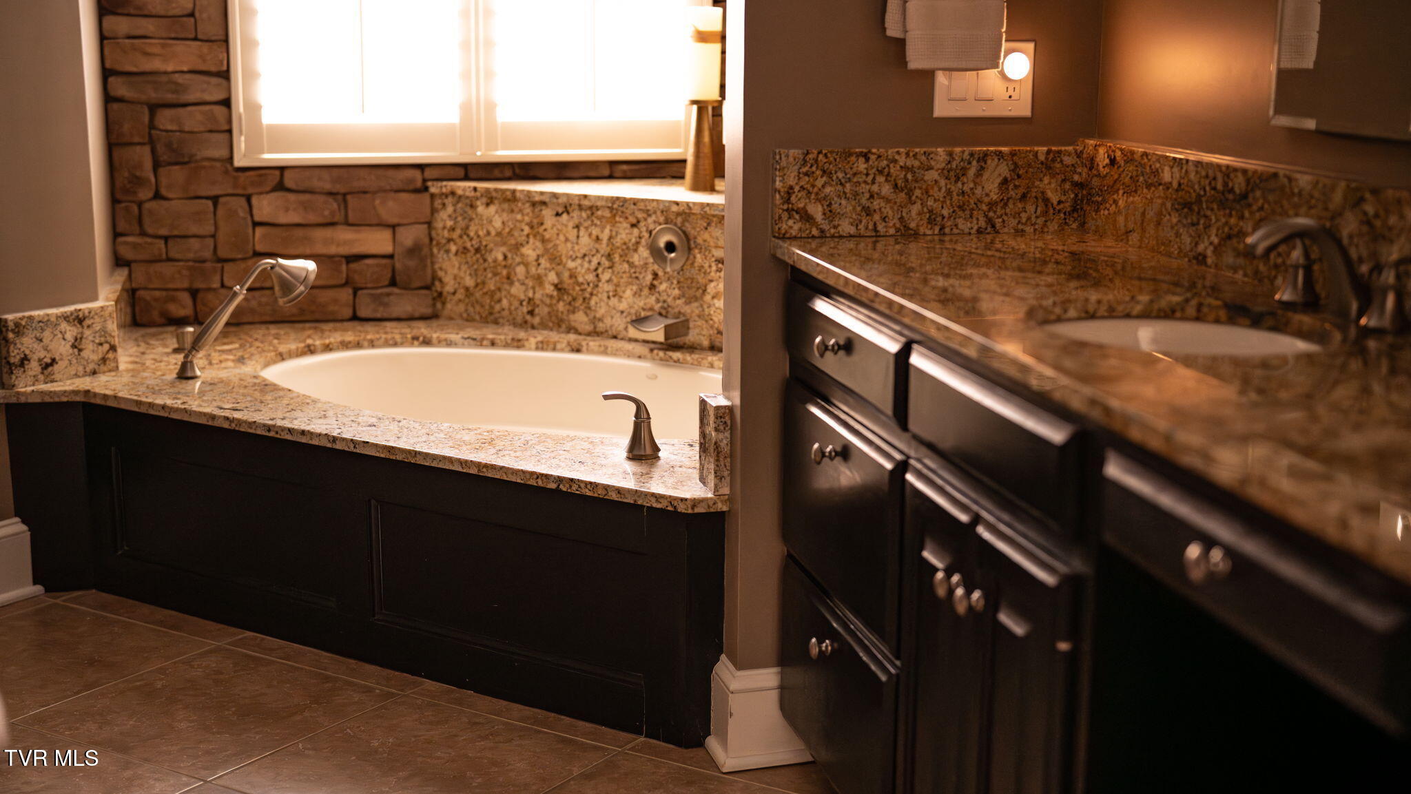 1000 Huntington Court