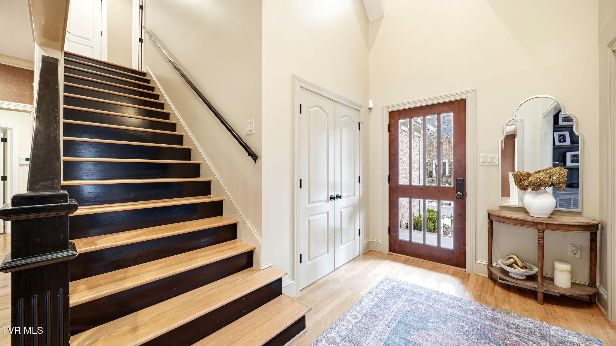 1000 Huntington Court