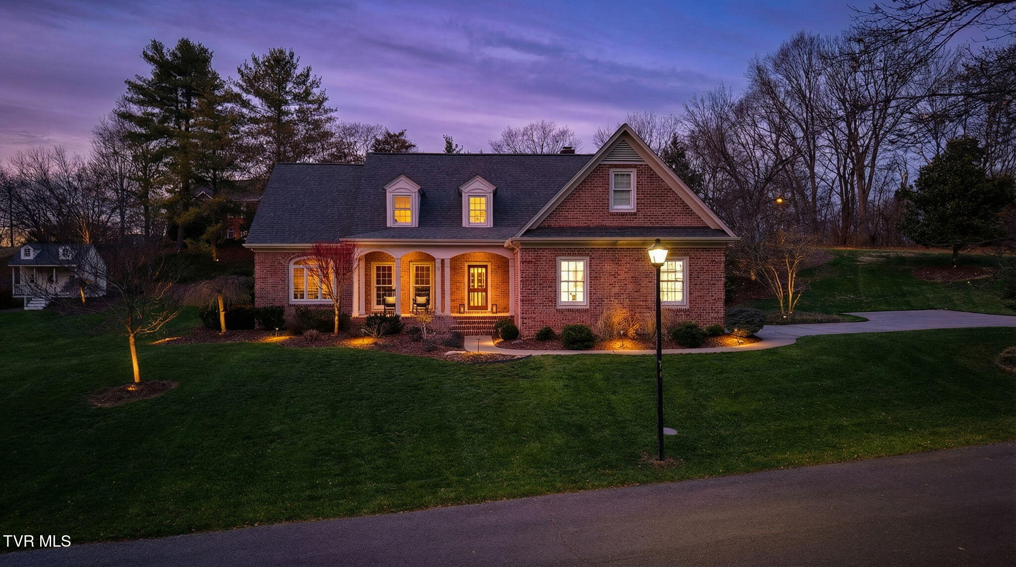 1000 Huntington Court