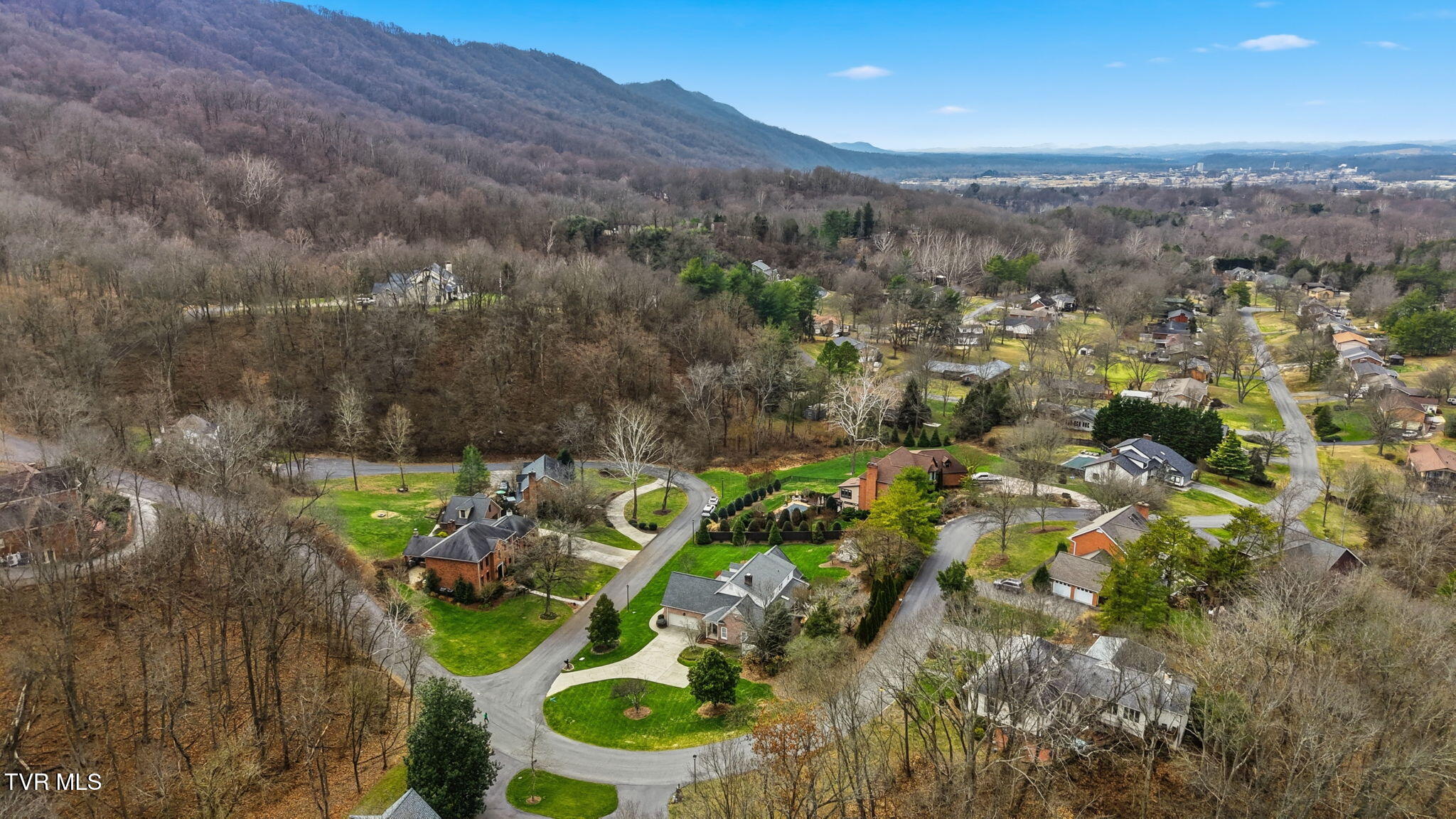 1000 Huntington Court