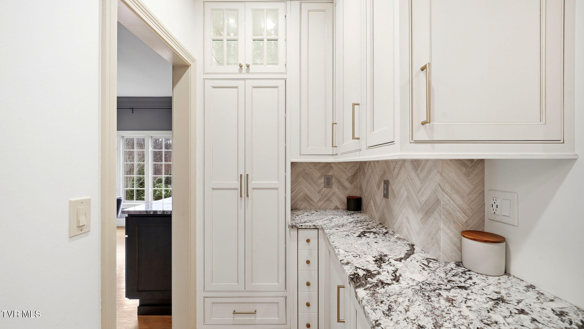 1000 Huntington Court