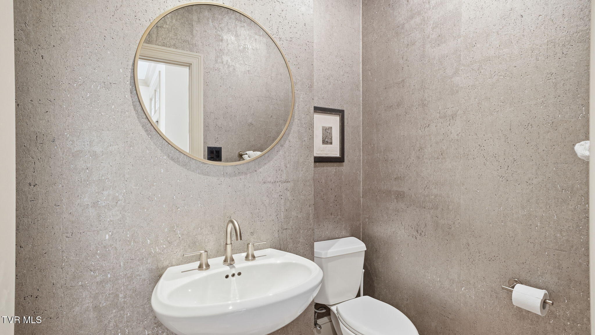 1000 Huntington Court