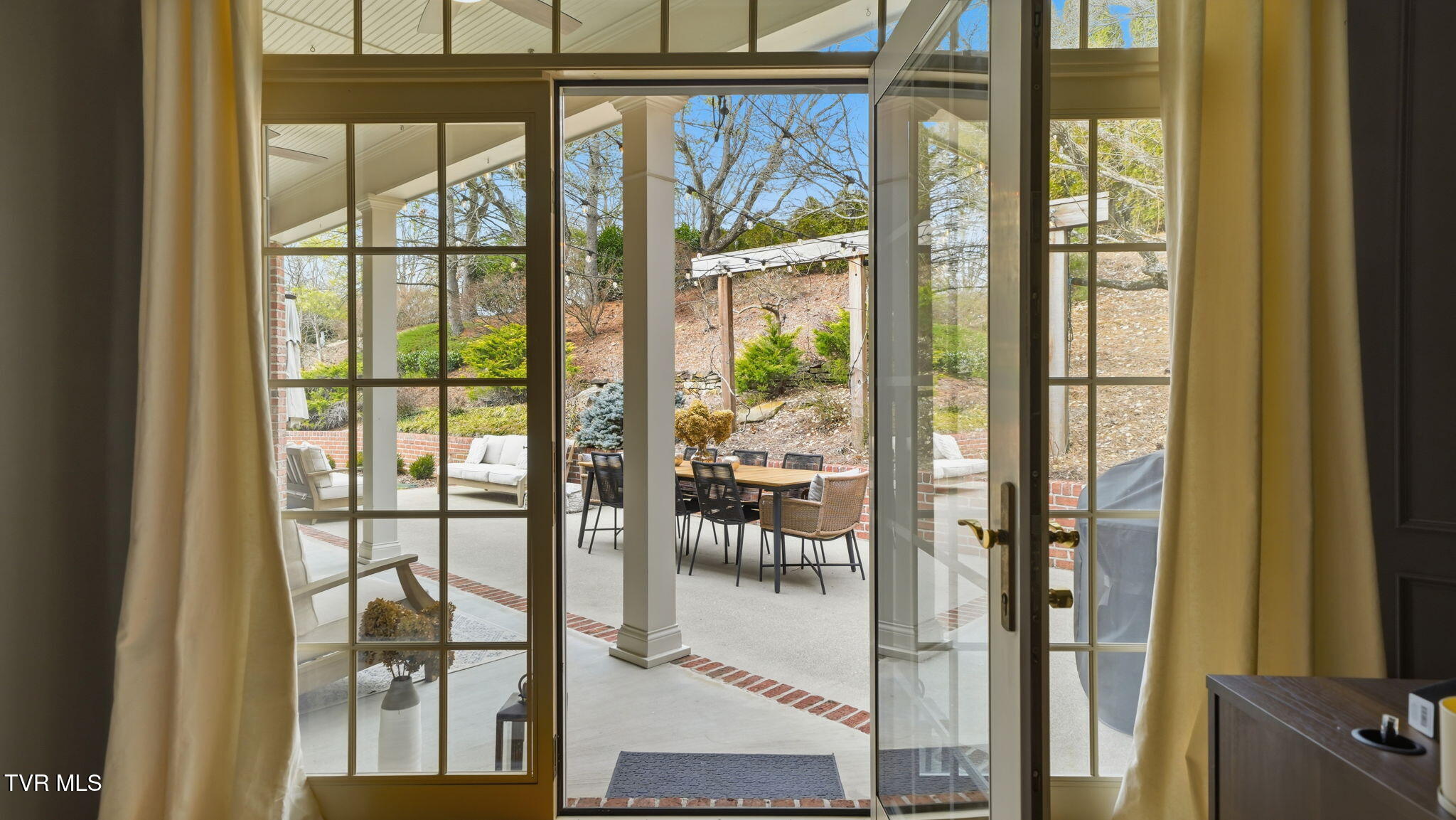 1000 Huntington Court