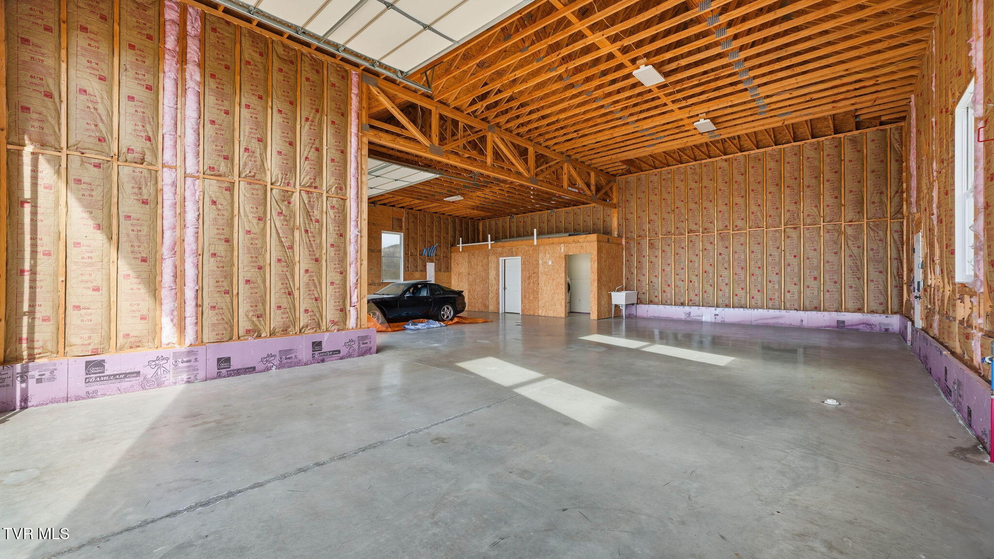 563 Pleasant Valley Road