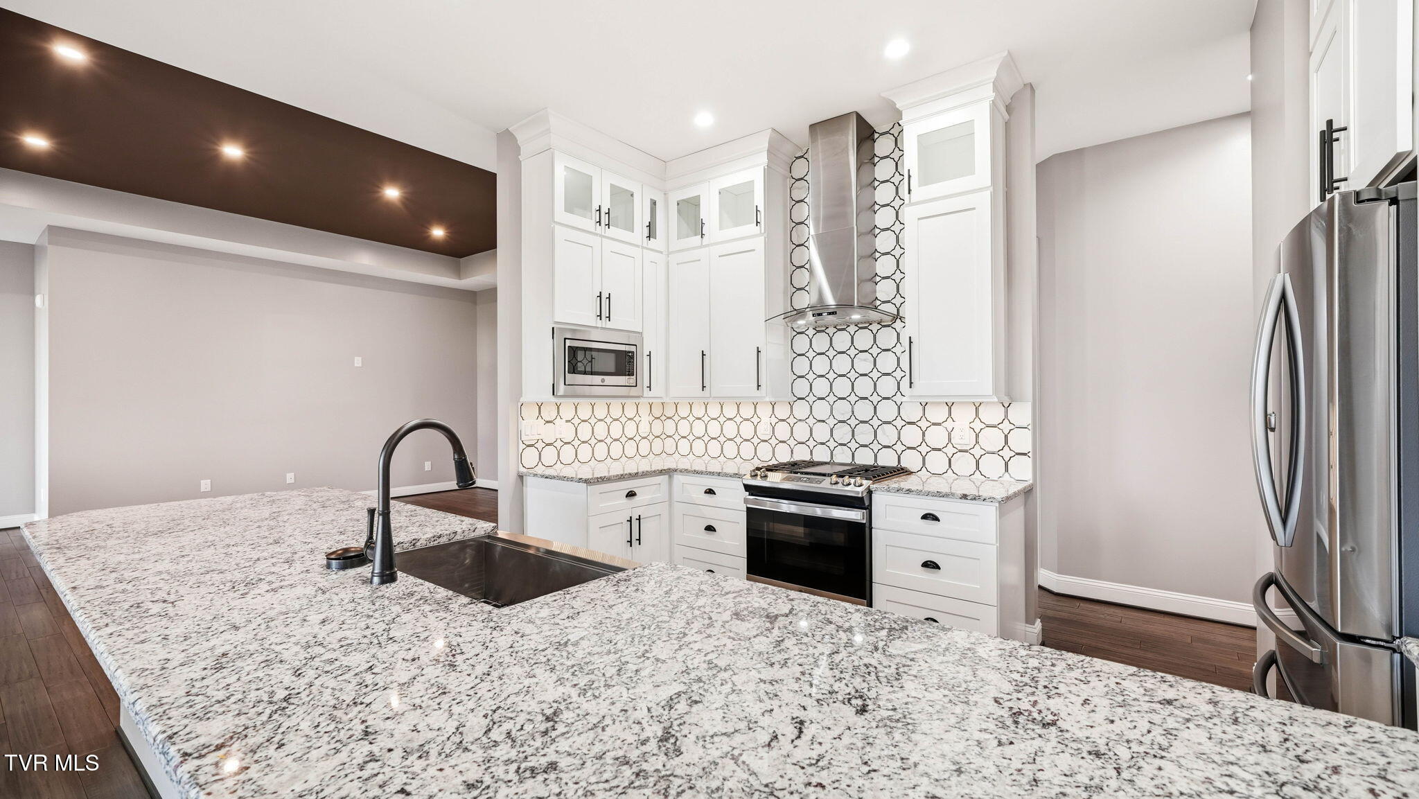 563 Pleasant Valley Road