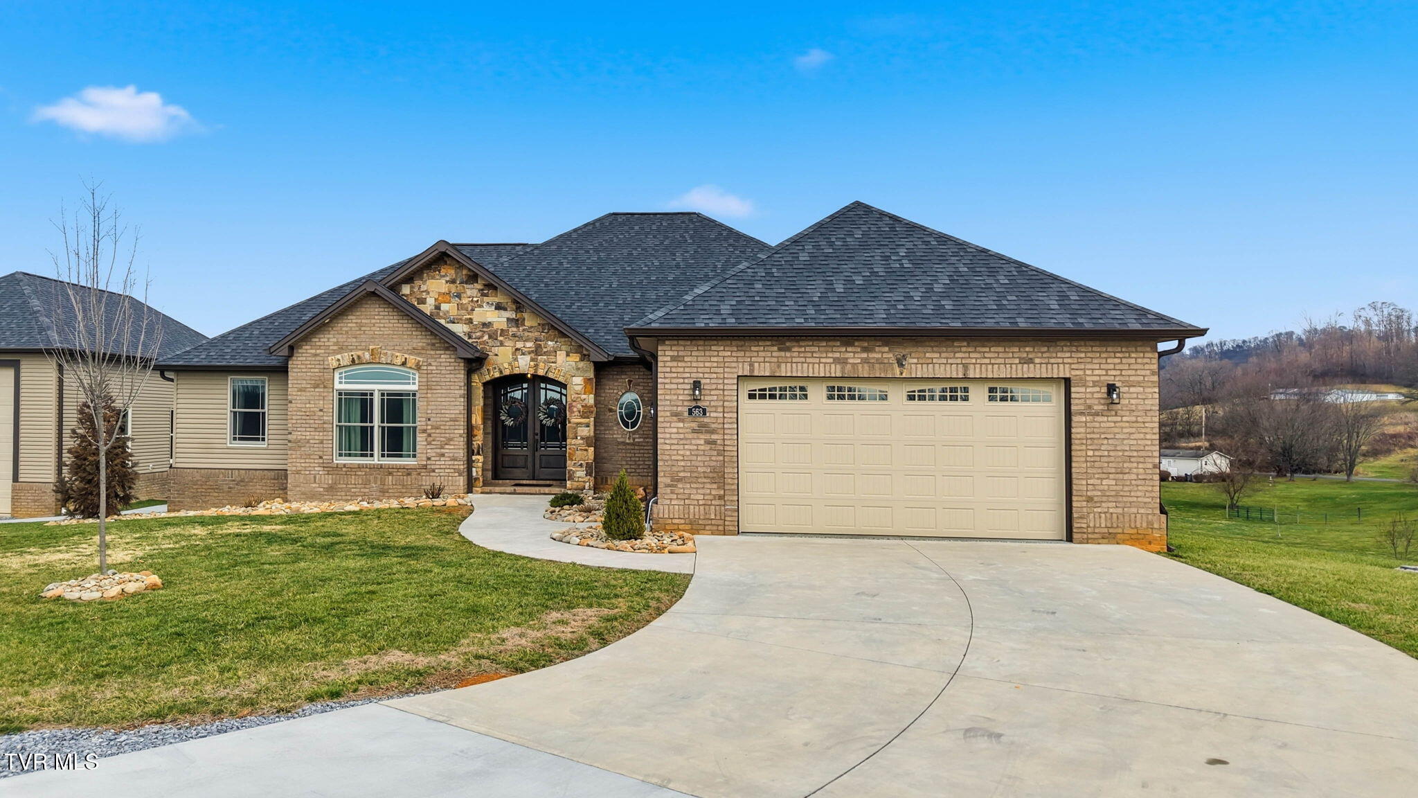 563 Pleasant Valley Road