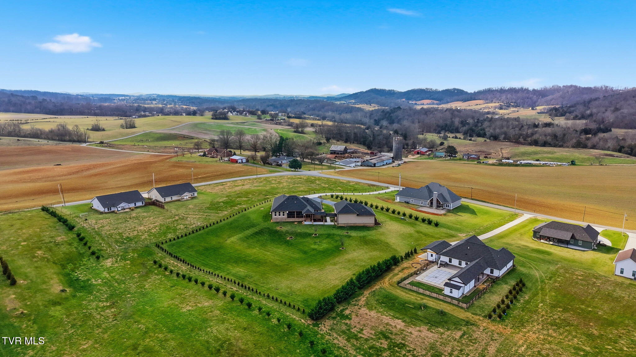 563 Pleasant Valley Road