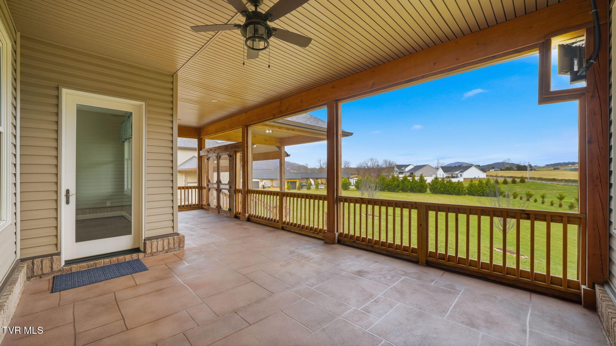 563 Pleasant Valley Road