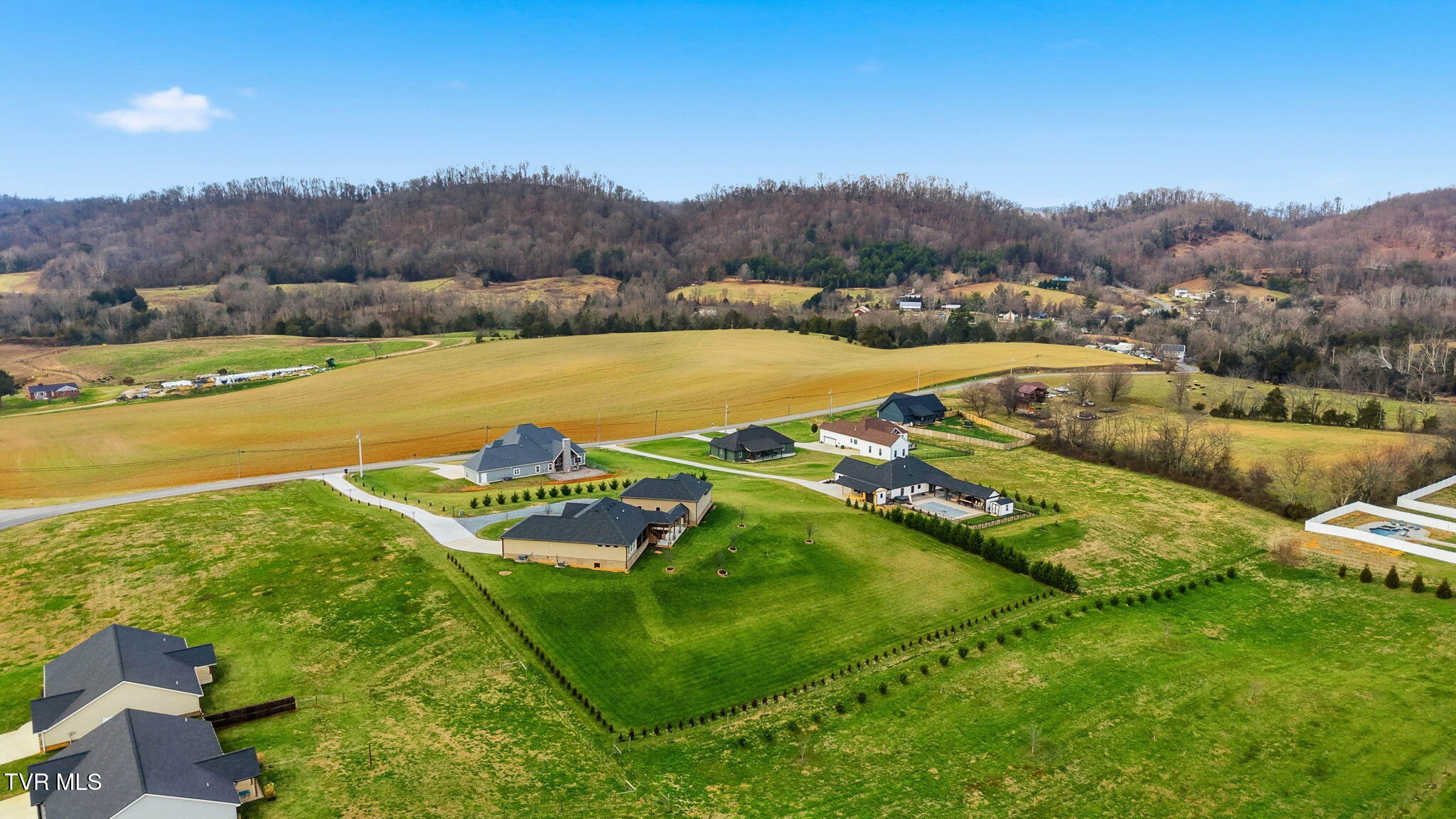 563 Pleasant Valley Road