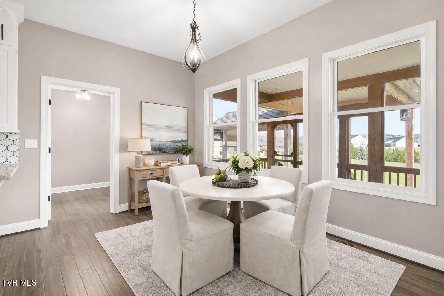 563 Pleasant Valley Road