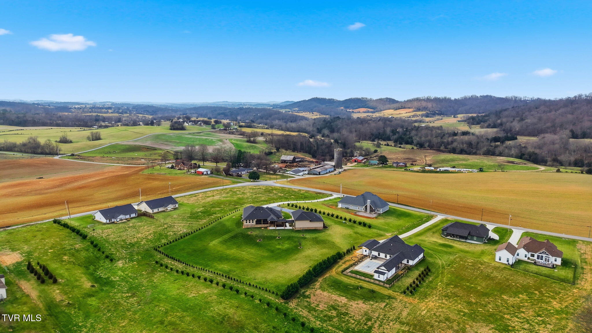 563 Pleasant Valley Road