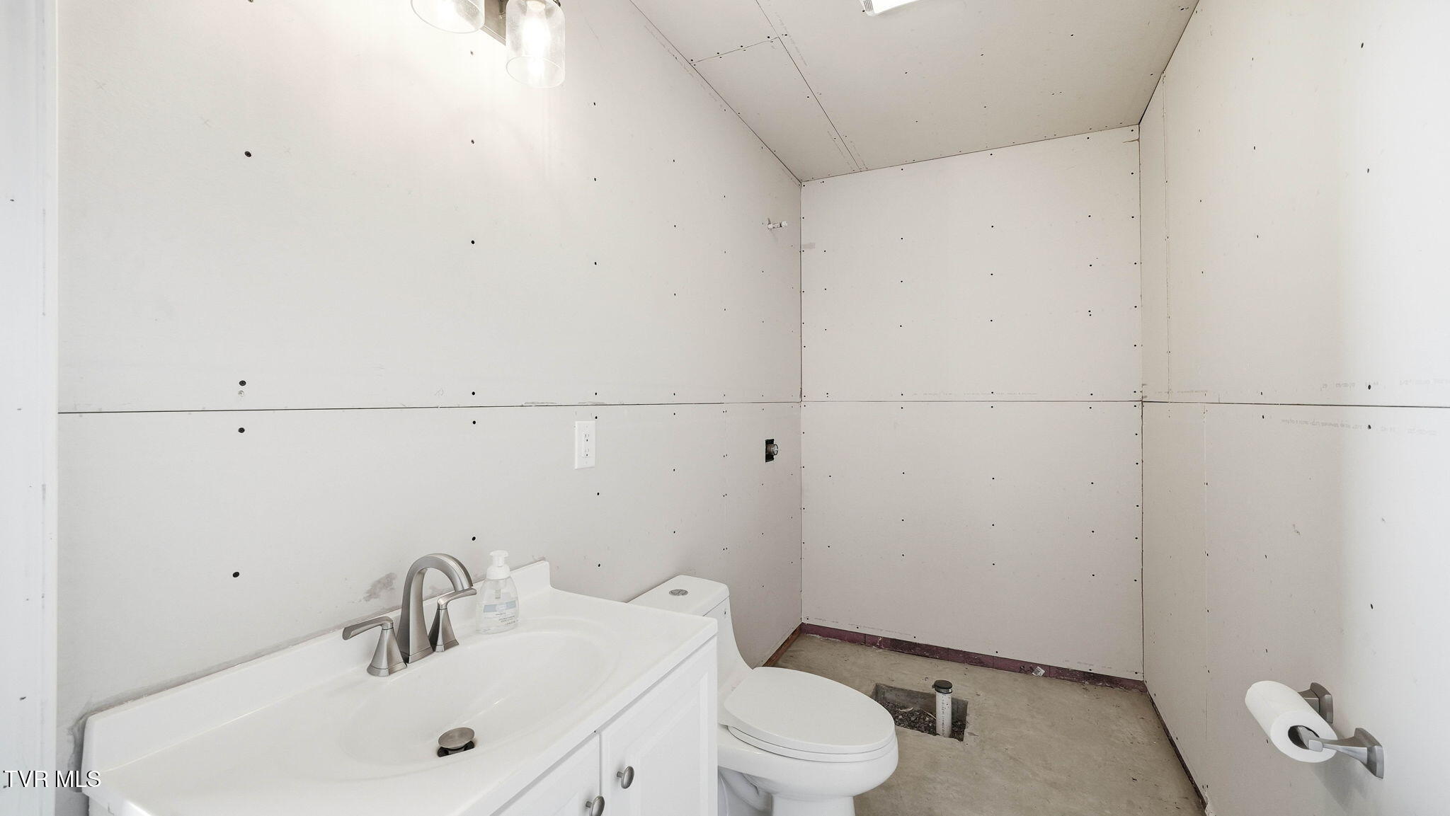 563 Pleasant Valley Road