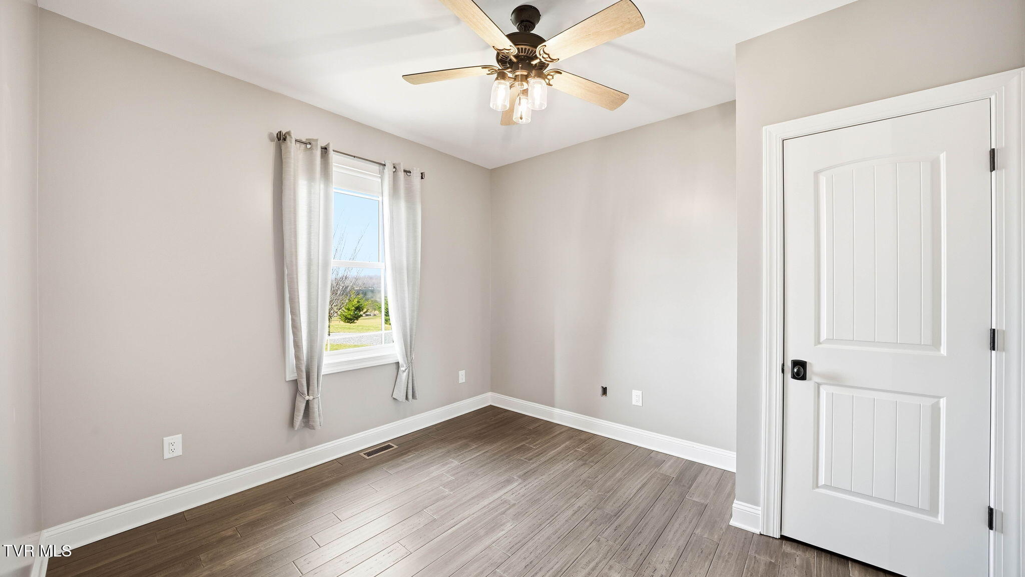 563 Pleasant Valley Road