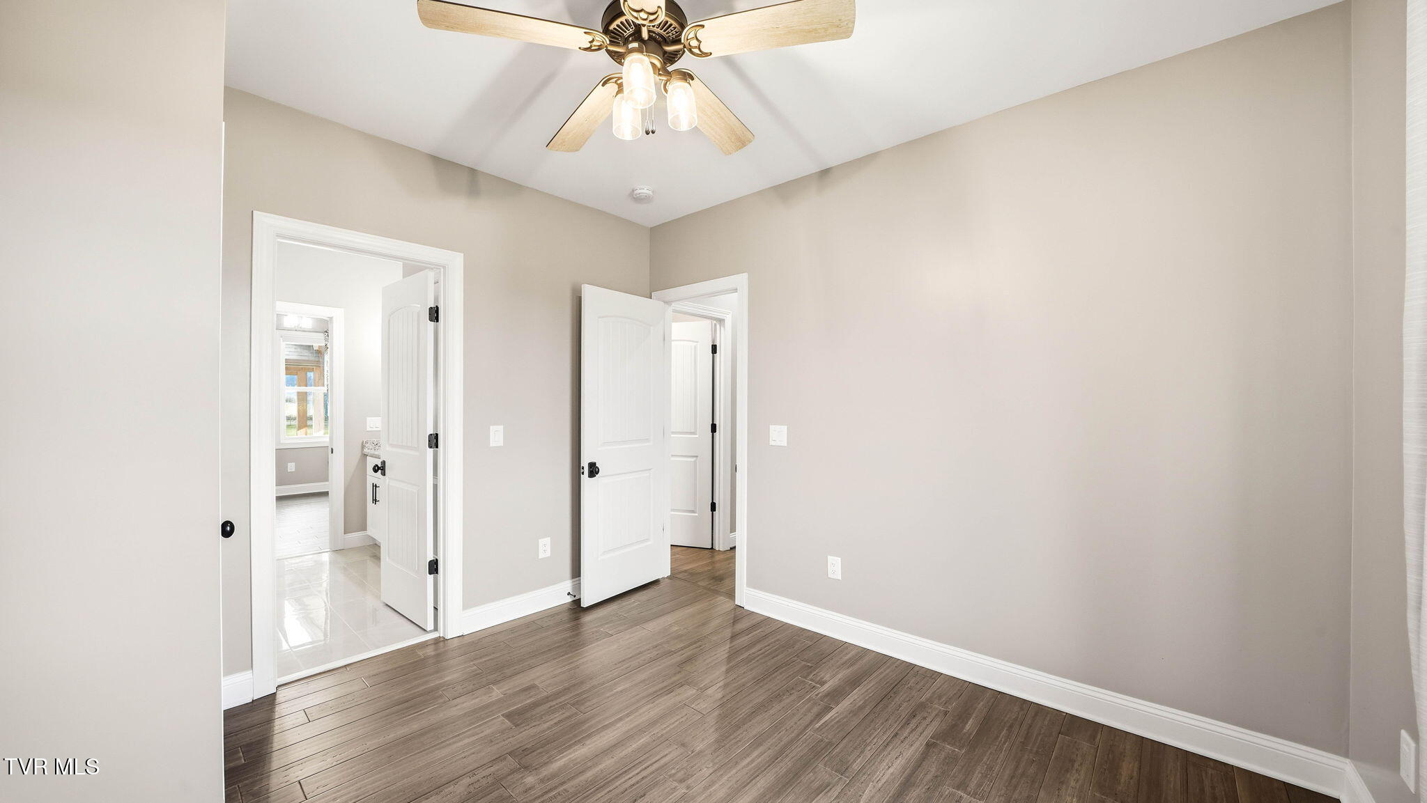 563 Pleasant Valley Road