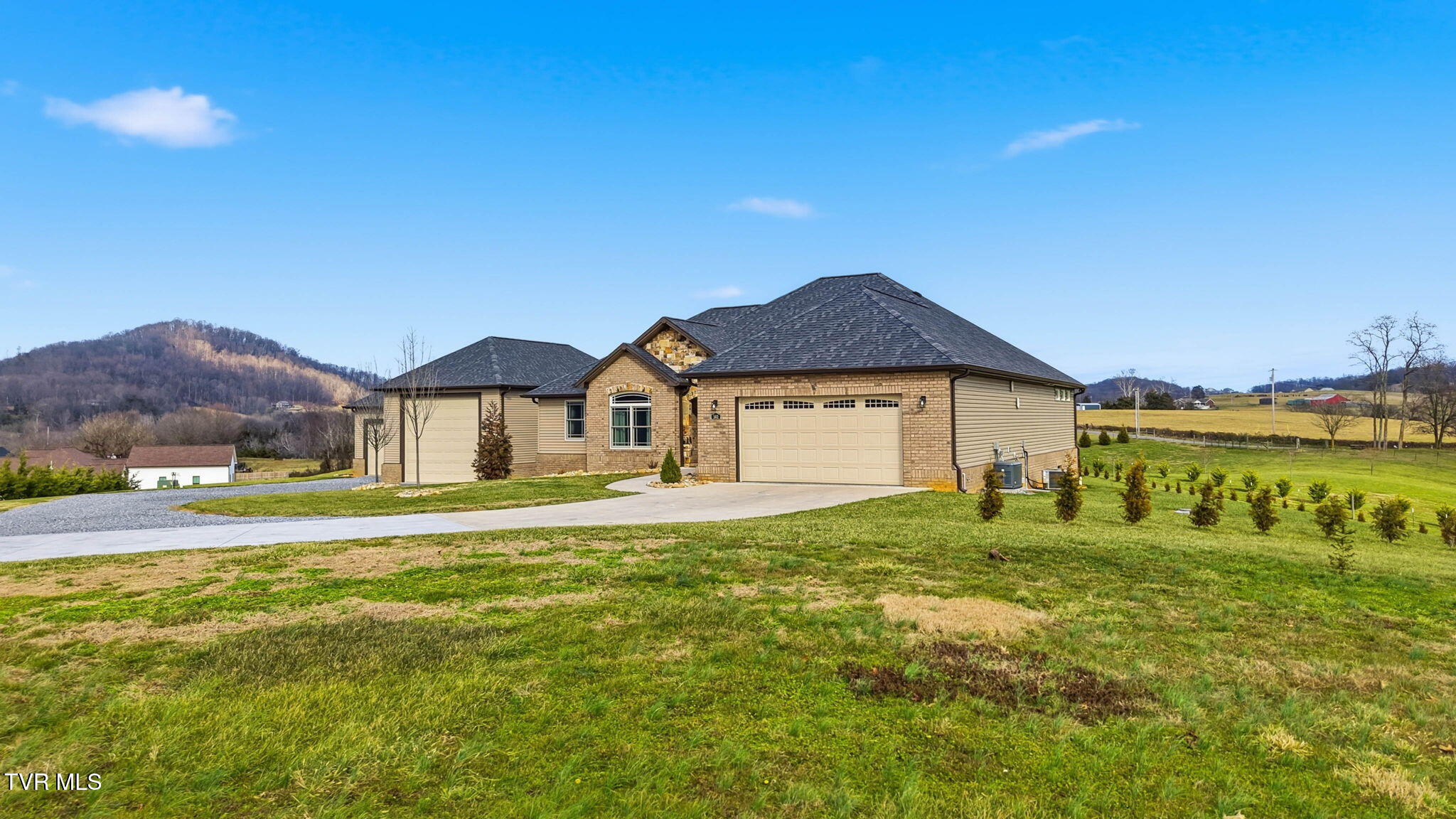 563 Pleasant Valley Road