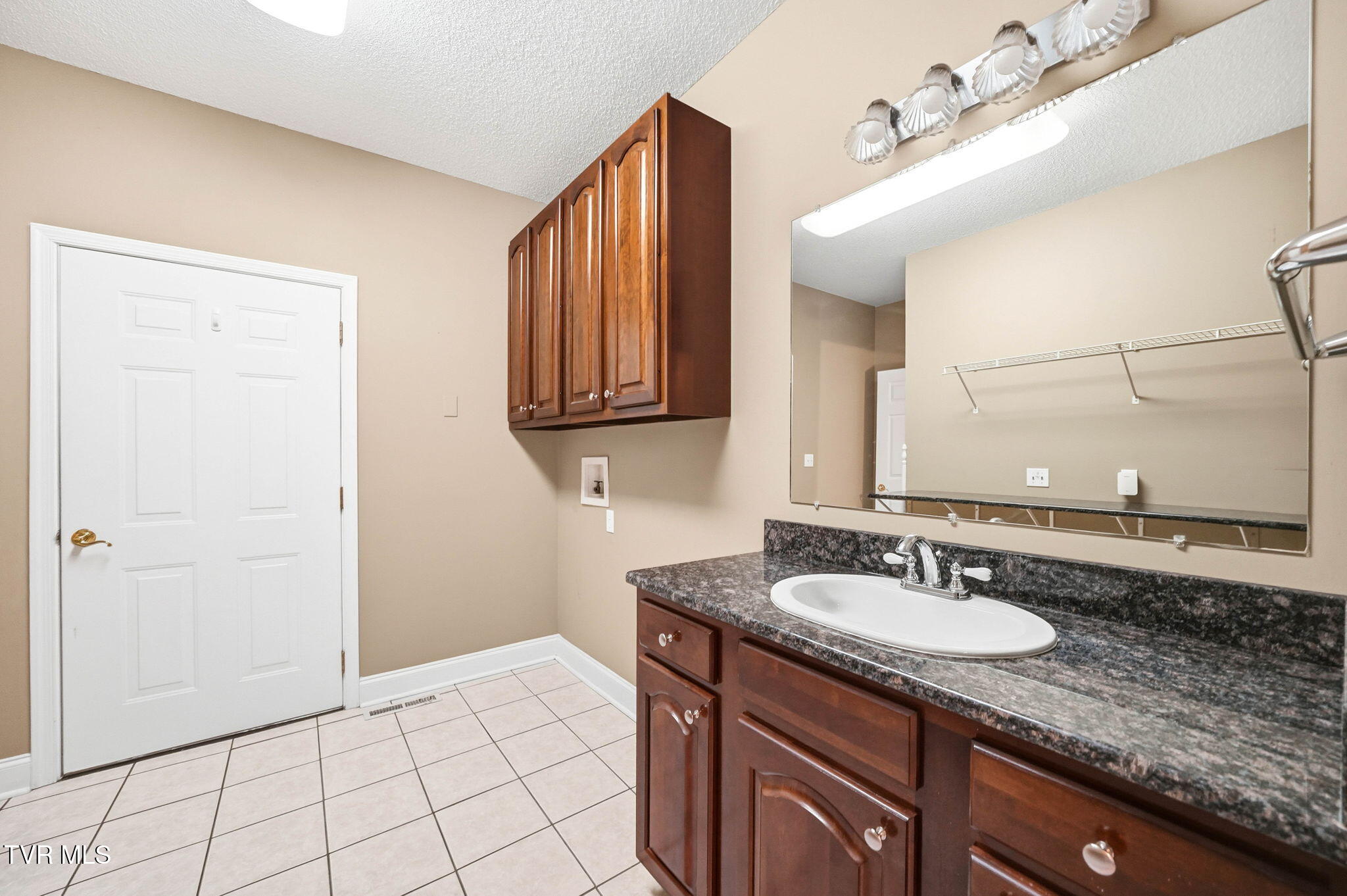 2070 King College Road