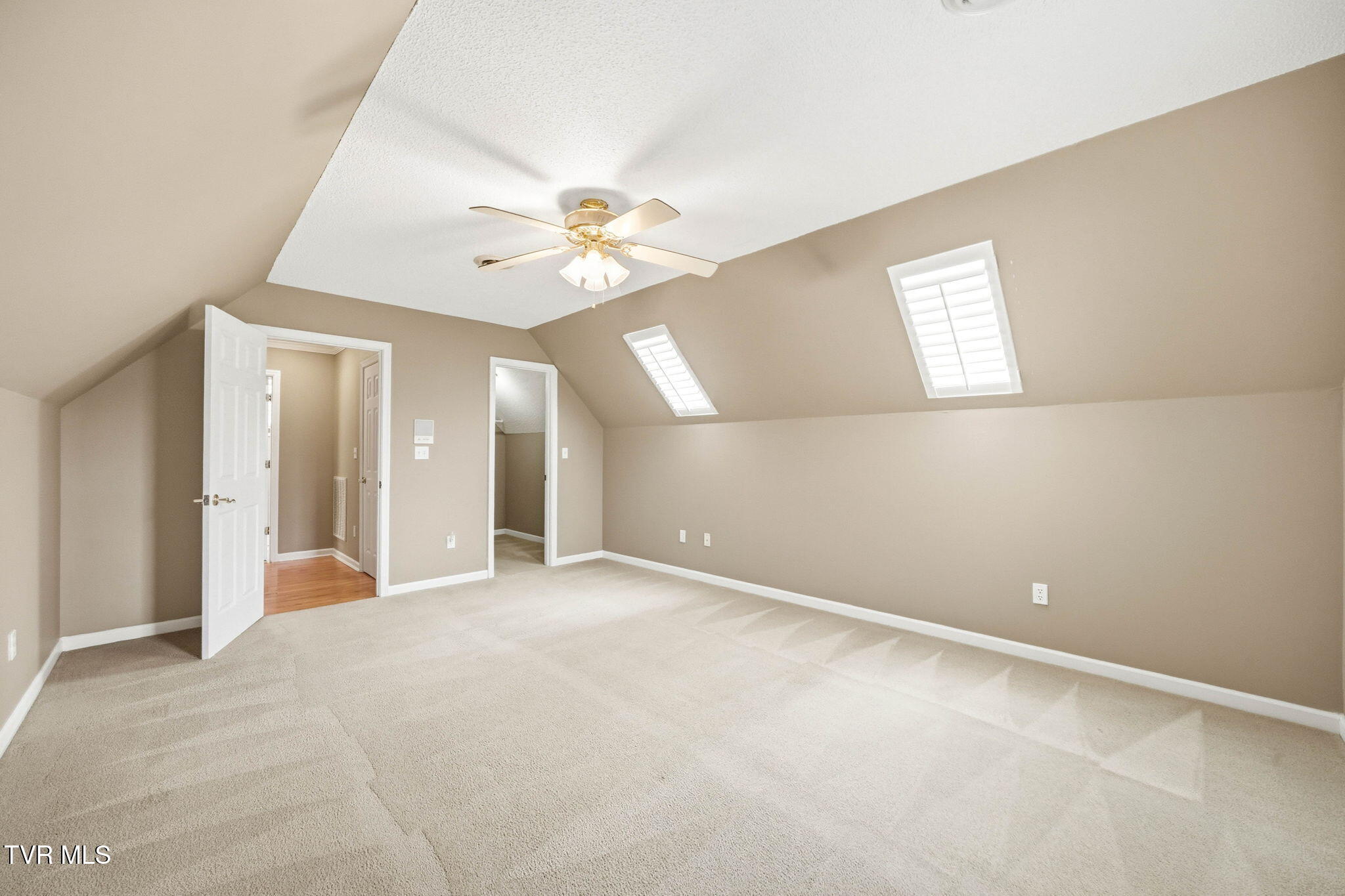 2070 King College Road