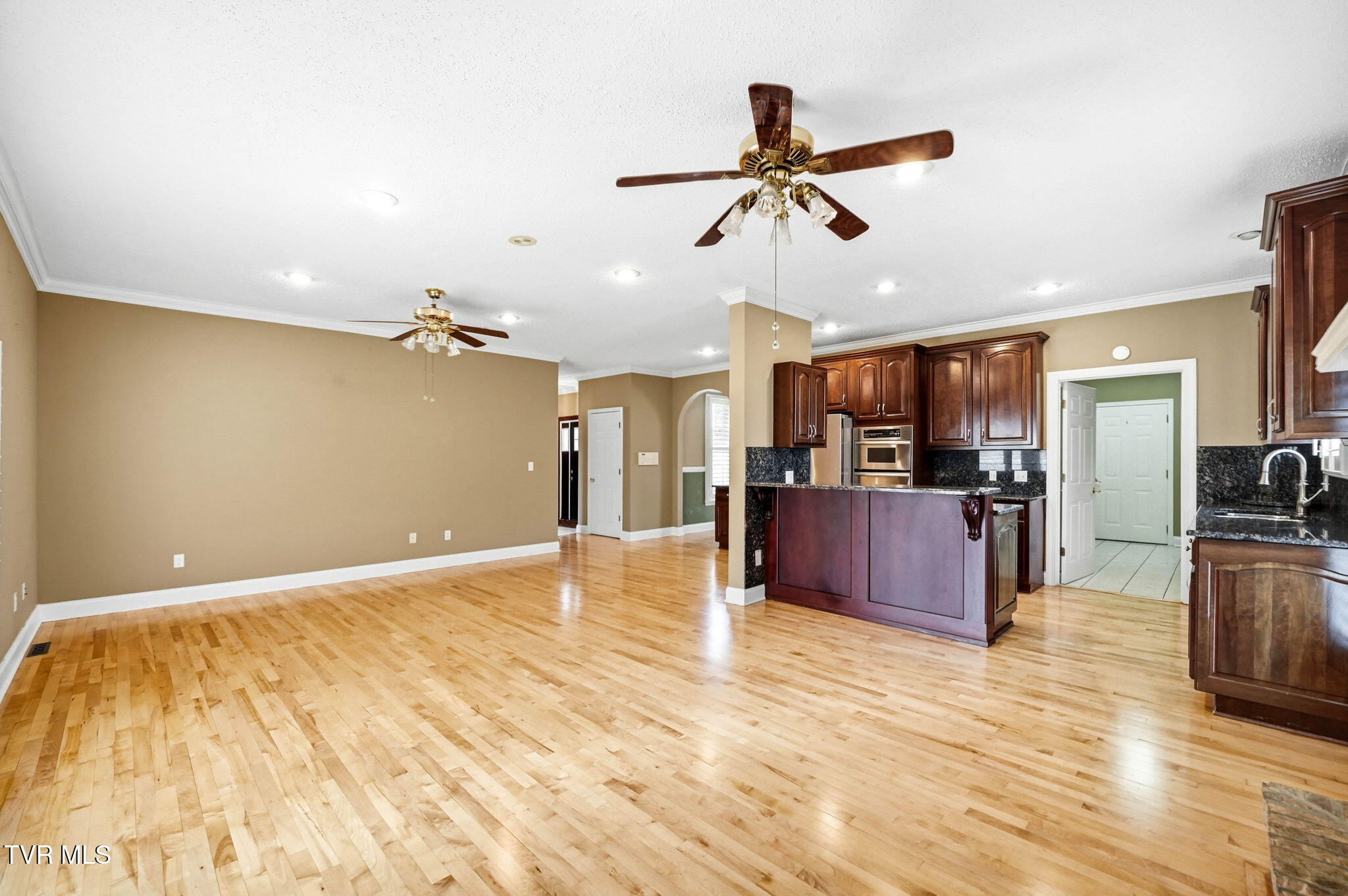 2070 King College Road