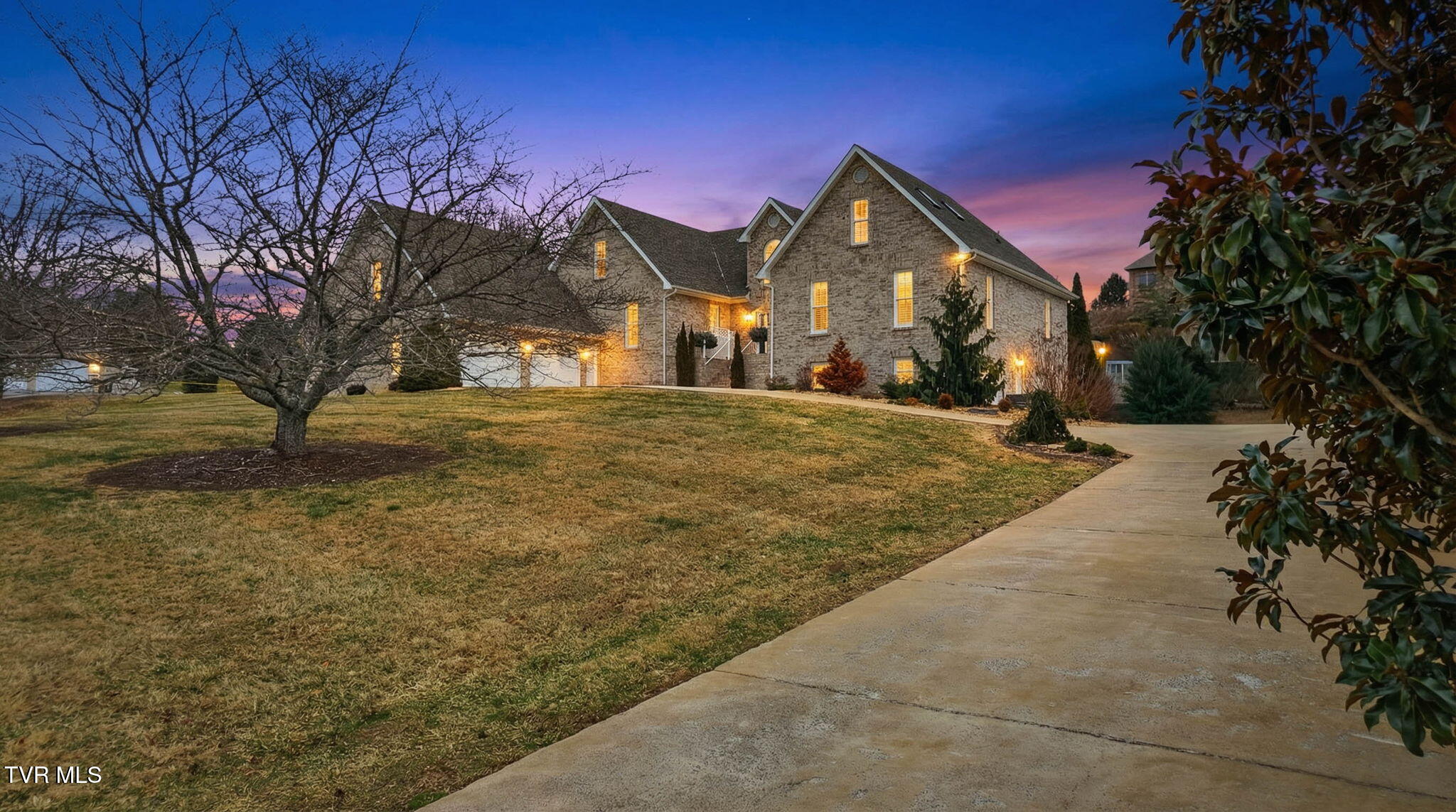 2070 King College Road