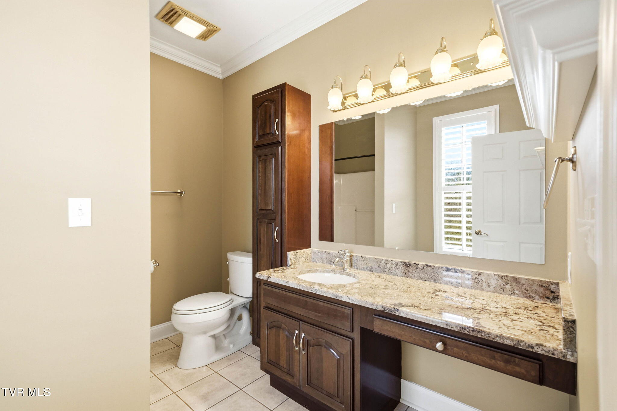 2070 King College Road