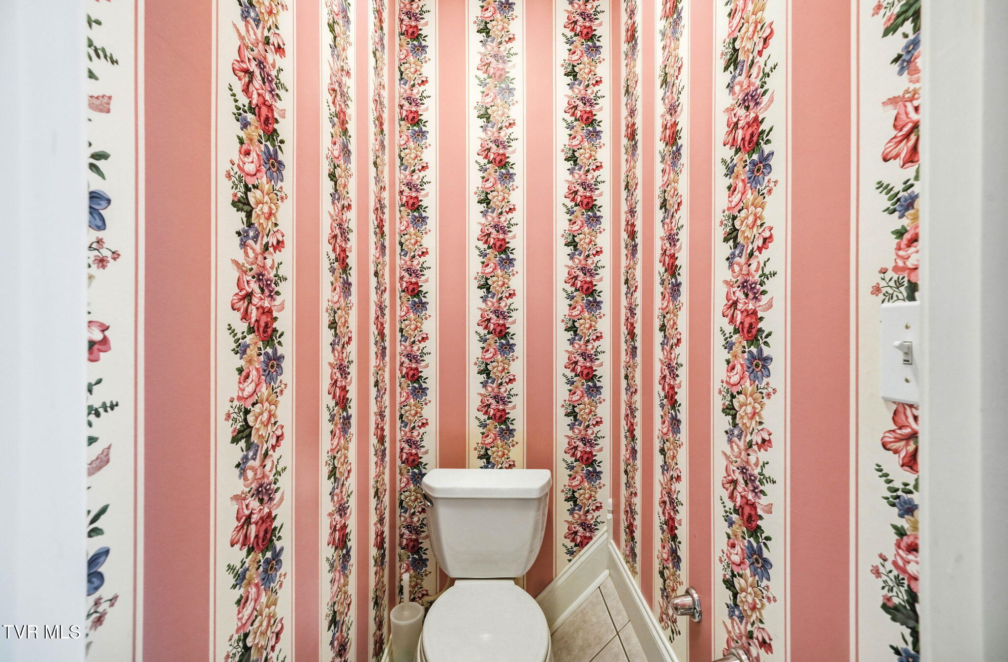 2070 King College Road