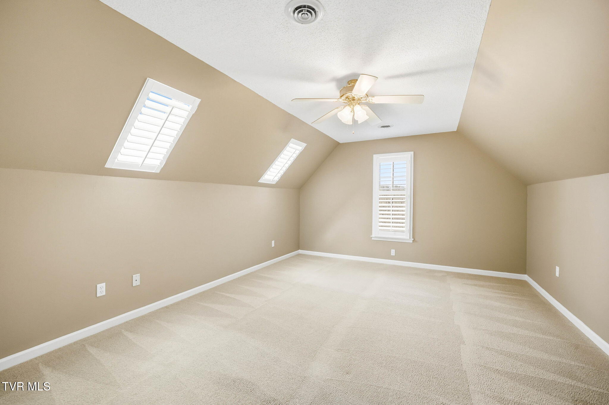 2070 King College Road