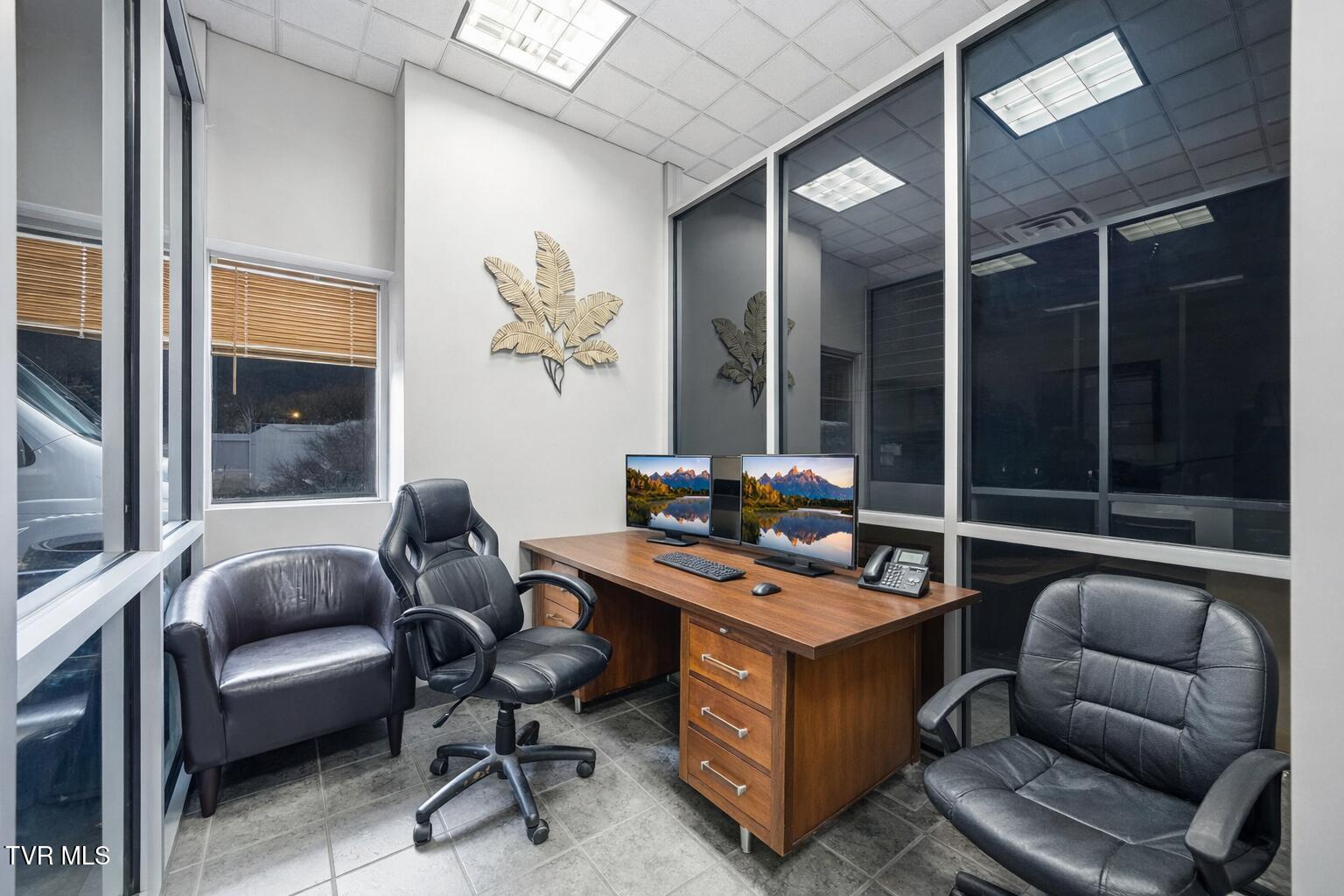 2214 West Elk Avenue