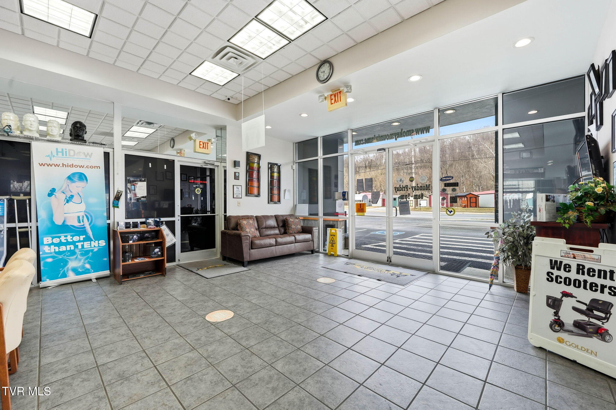 2214 West Elk Avenue