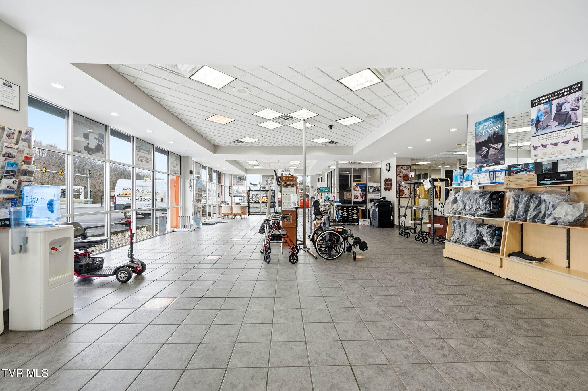 2214 West Elk Avenue