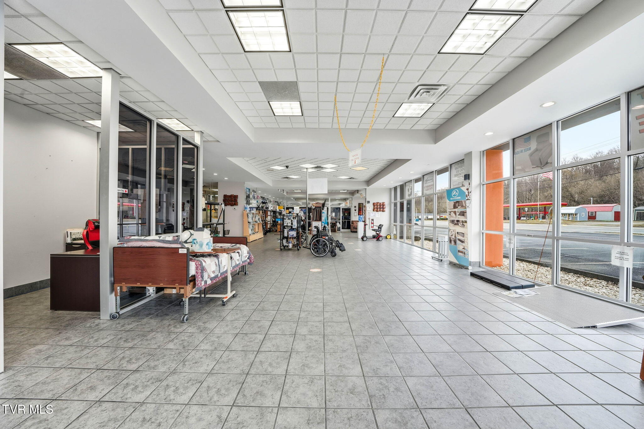 2214 West Elk Avenue