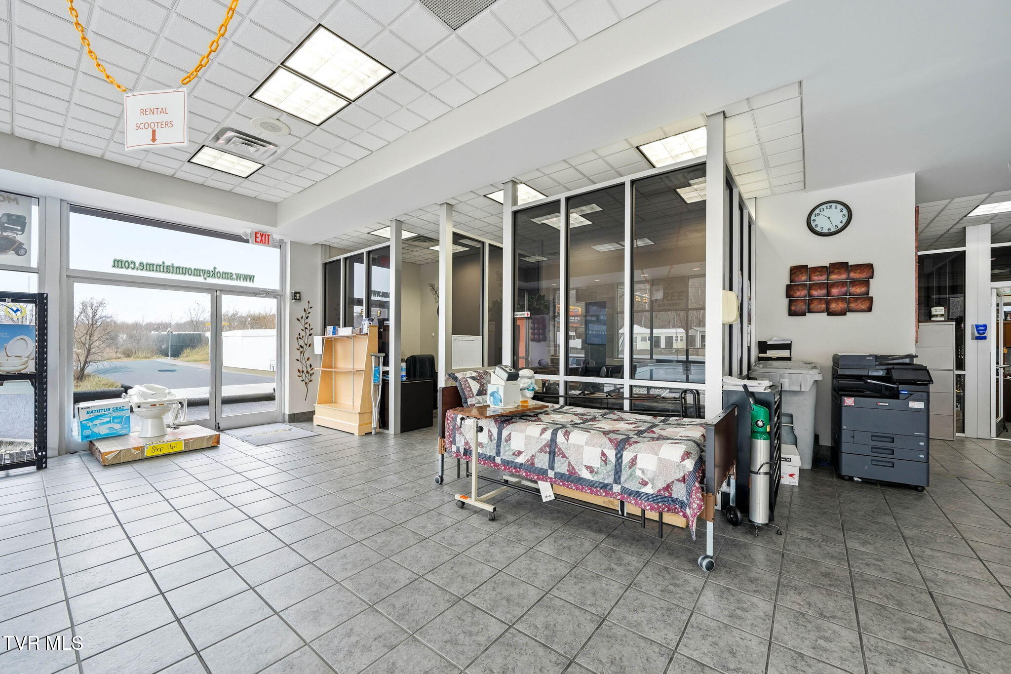 2214 West Elk Avenue