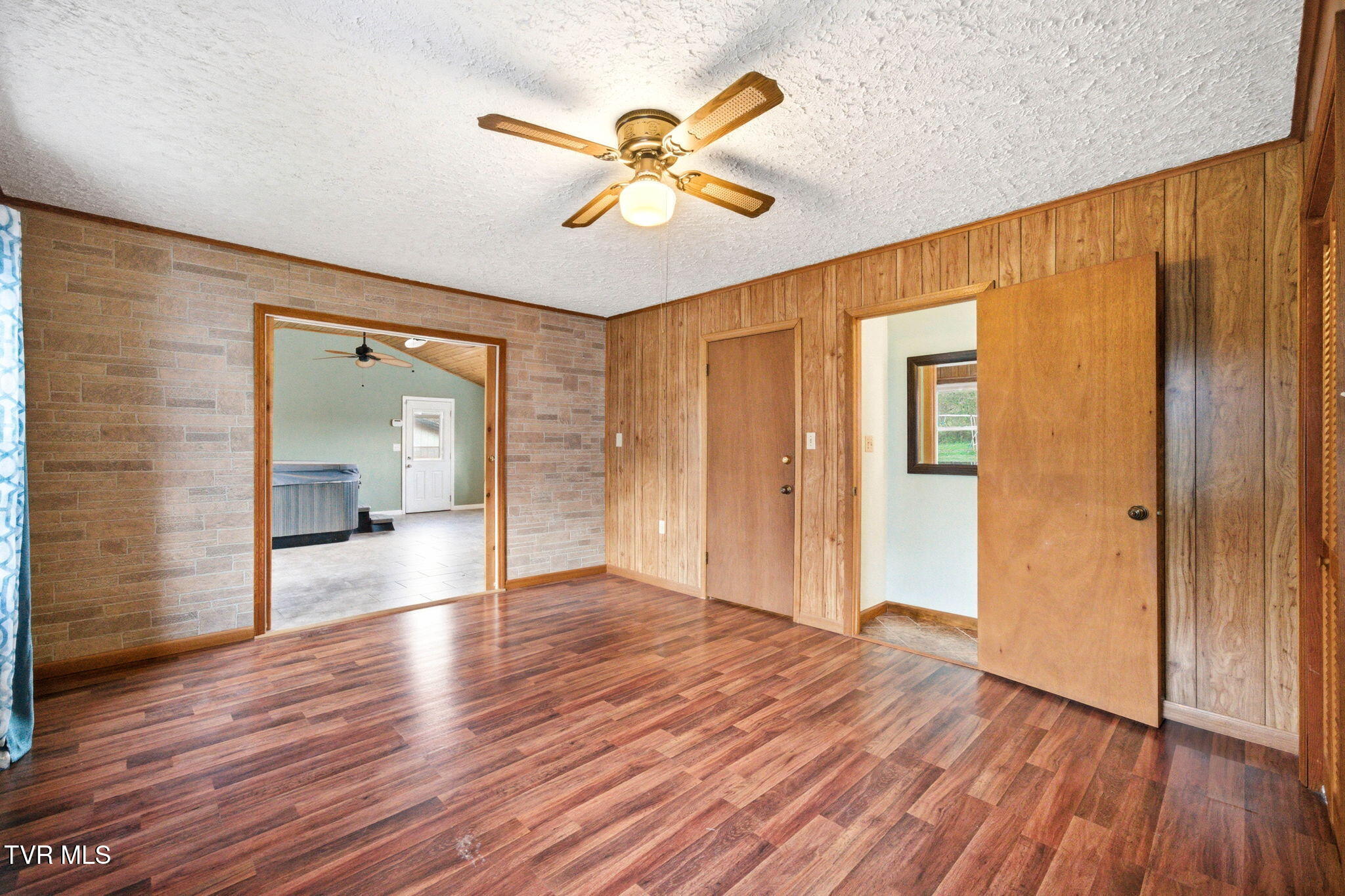 307 Tween Hills Road