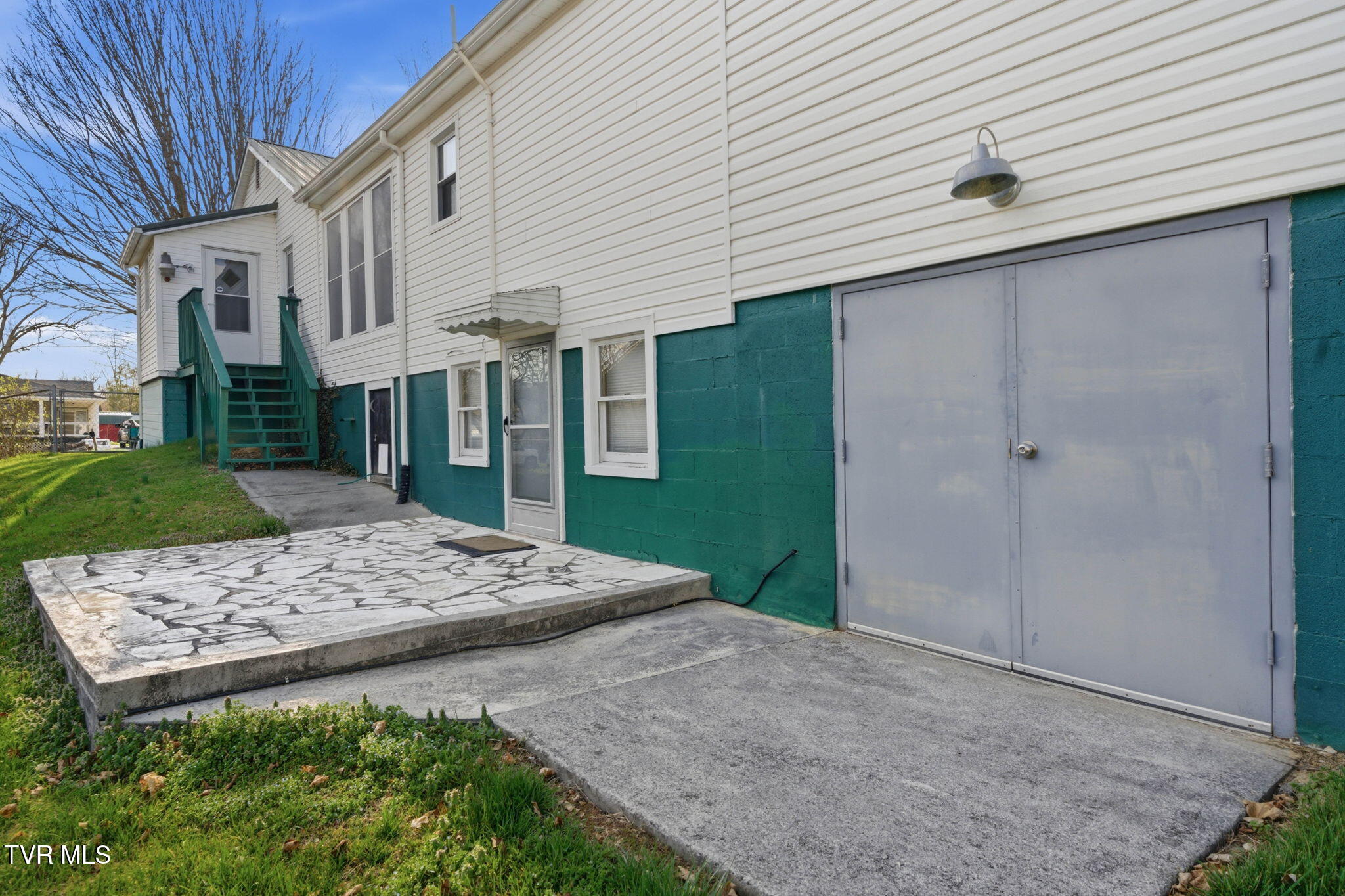 307 Tween Hills Road