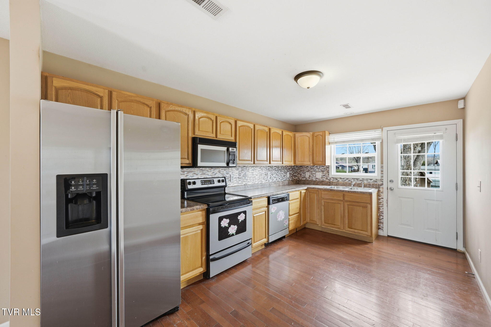 814 North Roan Street