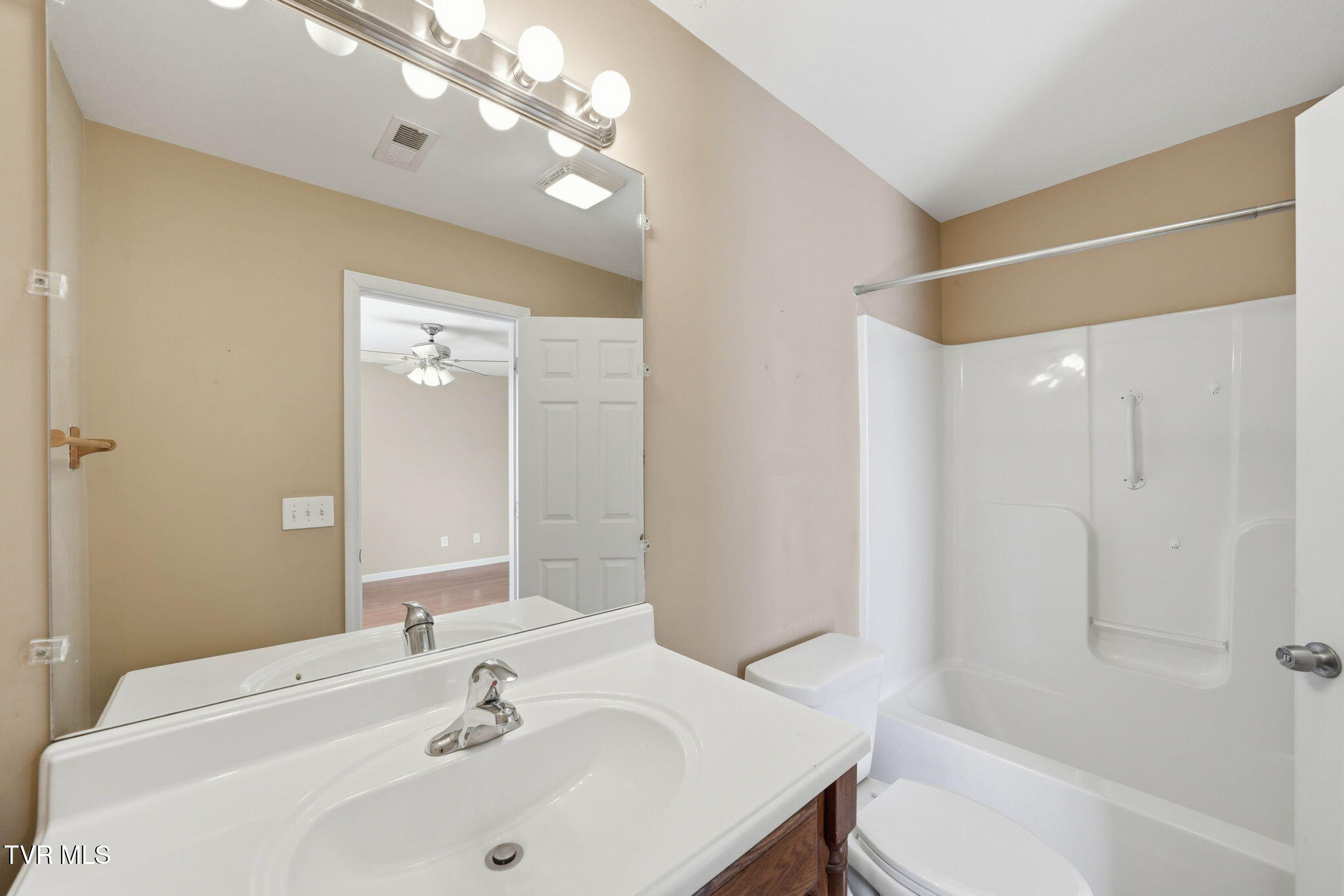 814 North Roan Street